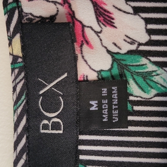 BCX Floral Stripe Top Size Medium - Picture 4 of 9